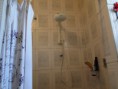 /album/galeria-de-fotos-sobre-a-casa/banheiro-interno-03-jpg1/